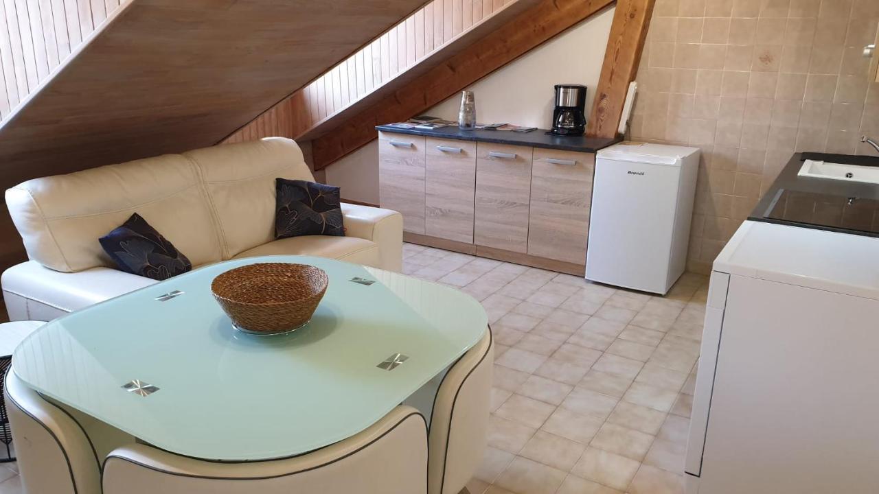Embrun Cosy Apartment Bagian luar foto