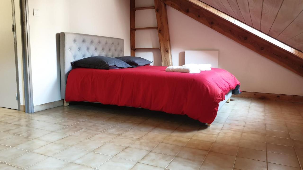 Embrun Cosy Apartment Bagian luar foto